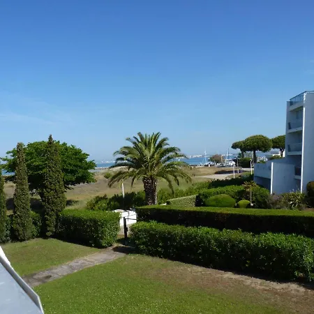 Apartment Dans Front De Avec Piscine Port Camargue Le Grau-du-Roi