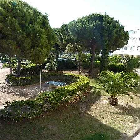 Dans Front De Avec Piscine Port Camargue Apartment *