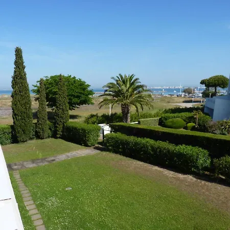 Apartment Dans Front De Avec Piscine Port Camargue